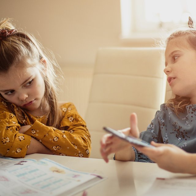 Как говорить с детьми о ревности и ссорах. 8 вопросов, которые могут возникнуть в каждой семье