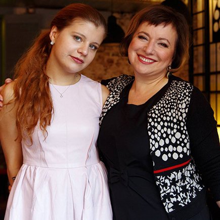 «Нельзя заставлять ребёнка учиться из-под палки». Правила воспитания Елены Чекаловой