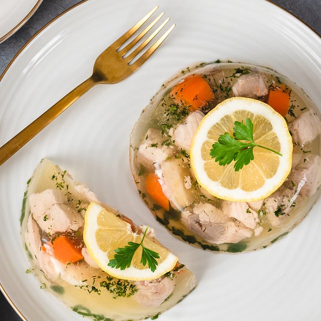 Заливная рыба — гадость или нет? Тест: настоящий ли вы фанат новогодней еды