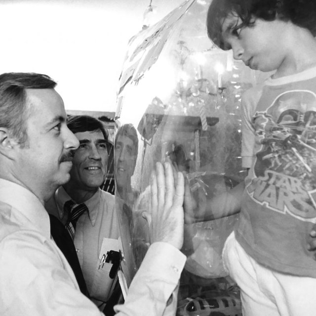 Он никогда не касался мира: история мальчика, который всю жизнь провел в стерильном пузыре