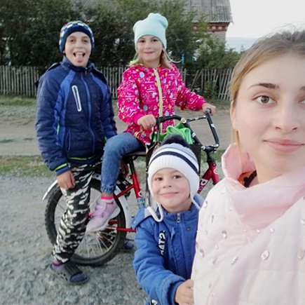 «Мне сразу сказали: как только мамы не станет, шестерых братьев и сестру отдадут в детский дом»