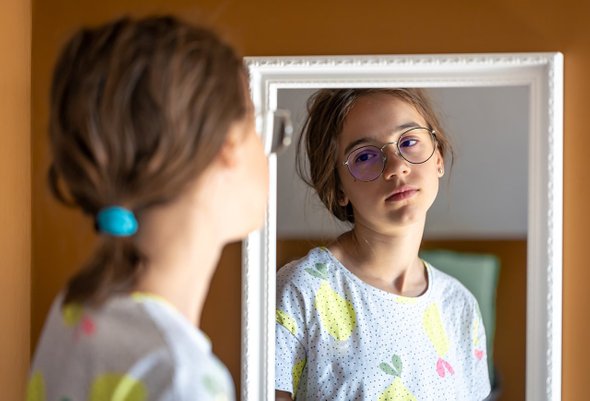 Как помочь подростку, который недоволен своей внешностью