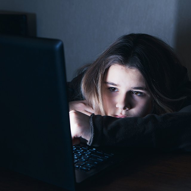 Заблокировать или удалить: что делать, если ребёнка травят в интернете