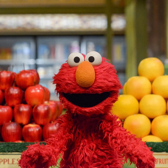 8 смешных, милых и ностальгических эпизодов из "Улицы сезам" – кукольного шоу всех времен