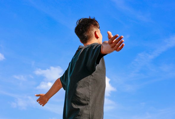 «Сначала живут, потом работают. А мы — наоборот»: откровенный монолог отца четырех подростков