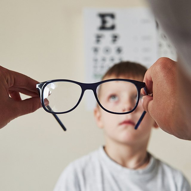 7 самых частых вопросов детскому офтальмологу