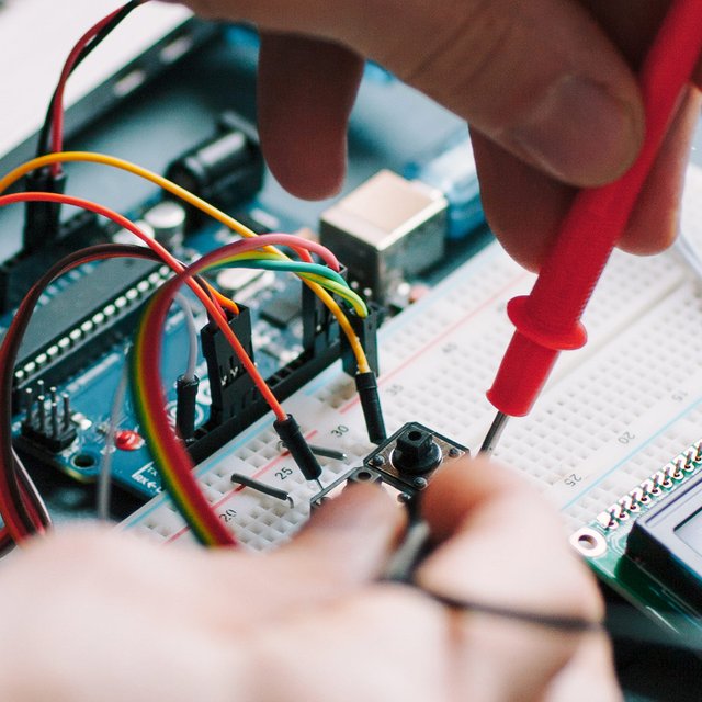 Получить оффер еще в школе: как работают предпрофессиональные классы в Москве