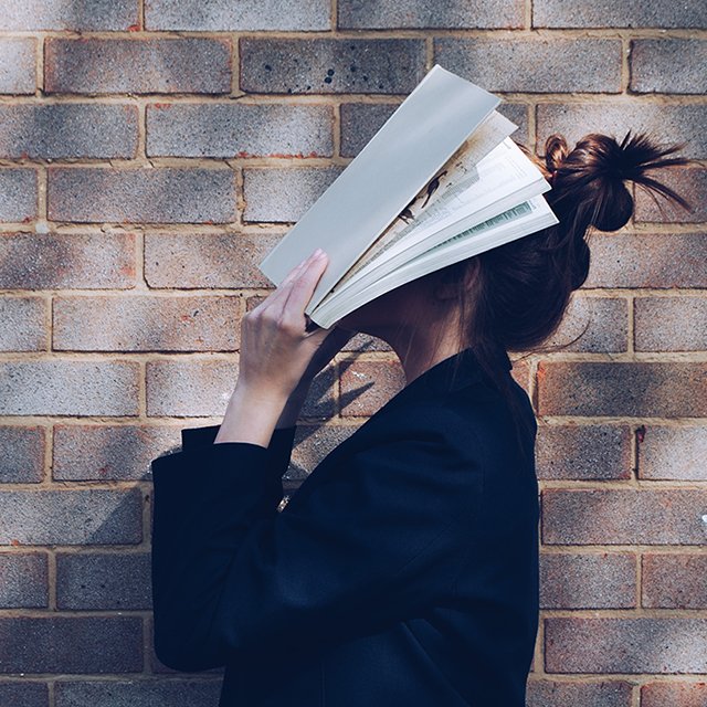 «Эти стандарты не лезут ни в какие ворота». За что критикуют новый ФГОС