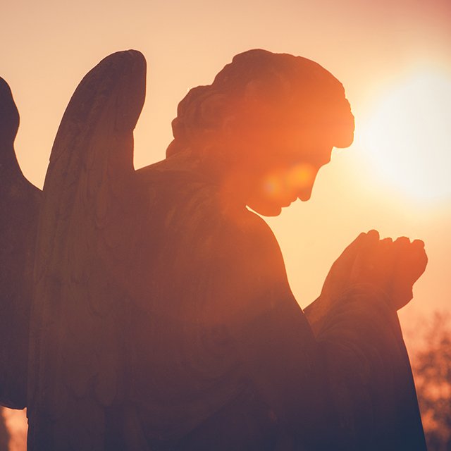 «Папа умер, когда мне было 16». Монолог Насти о том, как по-разному мы переживаем смерть близких