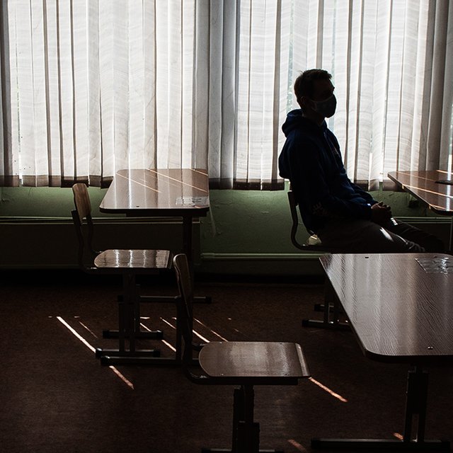 Гид по ЕГЭ-2024: новое расписание, минимальные баллы и пересдачи