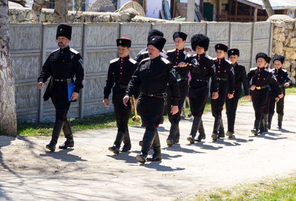 Обложка «Когда ребенок идёт в школу — он должен видеть казака»