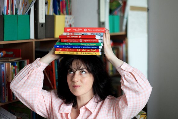 «Материнство несовместимо с офисной работой». Правила воспитания детской писательницы Софьи Ремез