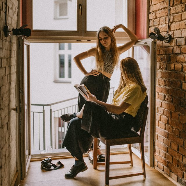 5 новых романов для подростков: о ранней беременности, семейных тайнах и приключениях