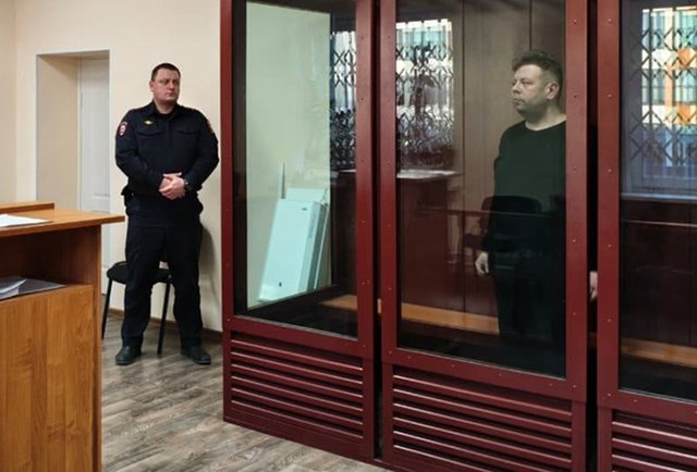 В Екатеринбурге учителя игры на балалайке обвиняют в покушении на убийство детей: что об этом известно