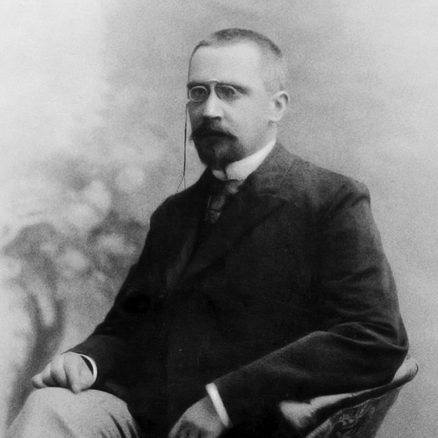 В честь кого назван Центр Гамалеи? 5 интересных фактов об учёном