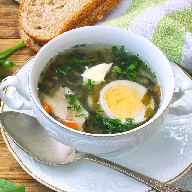 Идеальный рецепт щавелевых щей: проверено мамой, чьи дети всегда просят добавки