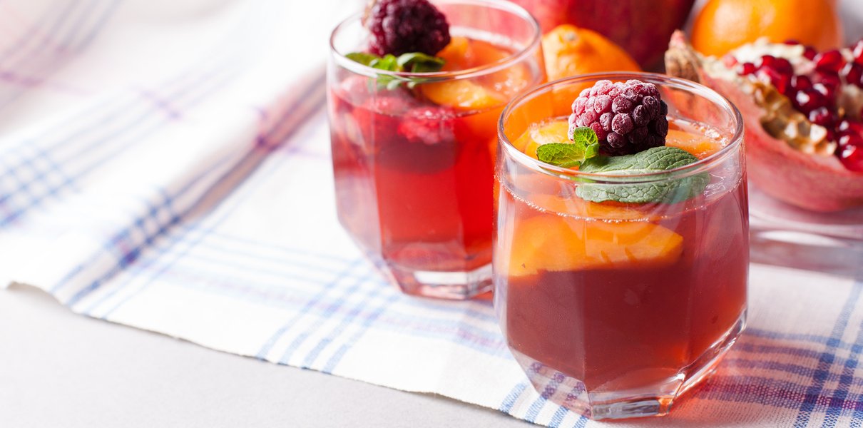 Простые и необычные рецепты желе, которые понравятся детям: из лимонада, компота и сливок