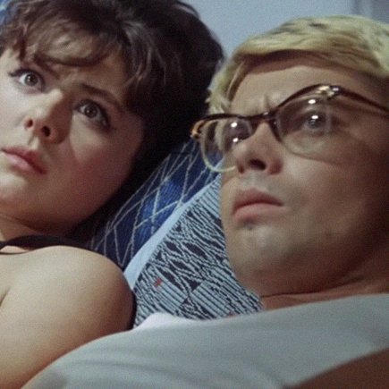 100 лет без секса: история полового воспитания в России в 20 веке