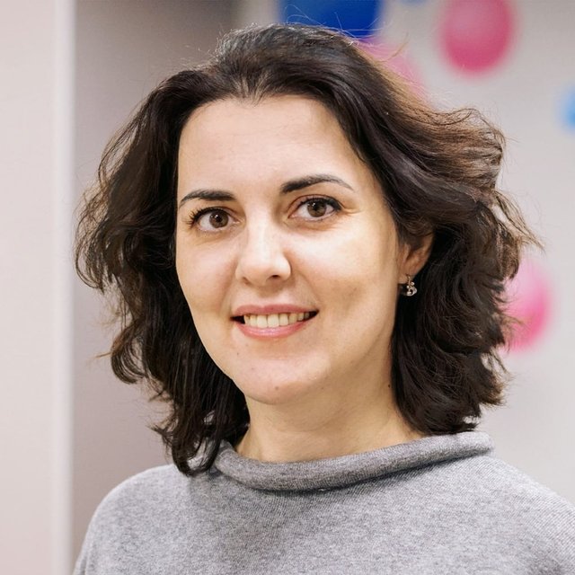 «Мама, а у тебя есть ВИЧ?». Многодетная мама с положительным статусом — о принятии диагноза и помощи другим