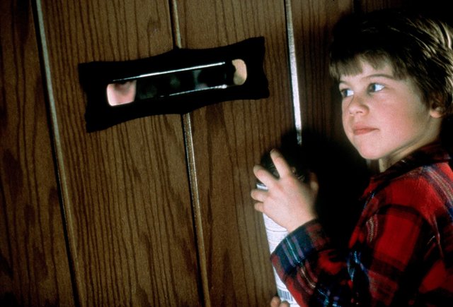 «Аэрозолем» или «аэрозолью»: как говорить правильно