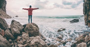 «Меряя» или «меря»? Как образовать деепричастие от глагола «мерить»