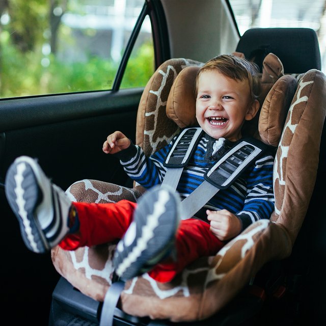 Автокресло для ребёнка: какими они бывают, до какого возраста нужны и будет ли штраф за поездку без кресла