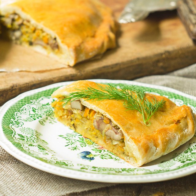 Ленивый пирог «не пропадать же добру»: быстро, вкусно — и никаких остатков