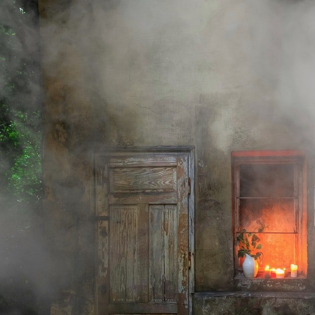 В Новосибирской области 15-летний подросток спас при пожаре пятерых братьев и сестер