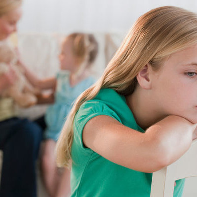 "Мама, почему ты
любишь сестру
больше меня?"