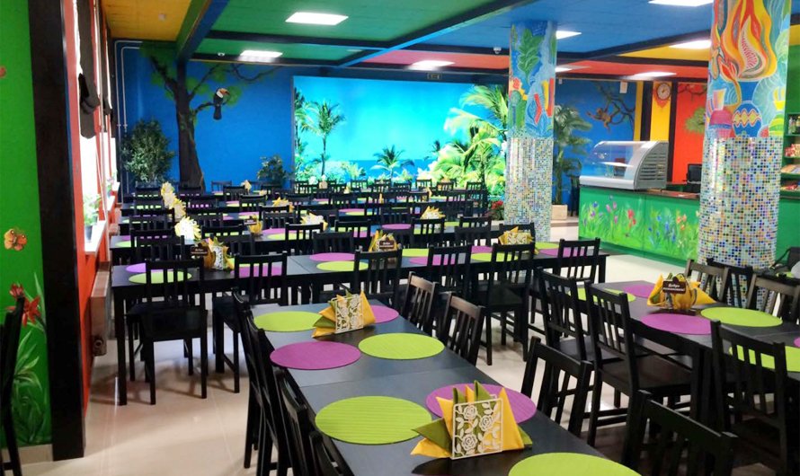 На перемене в «ресторан»: еще одну столовую московской школы модернизировали