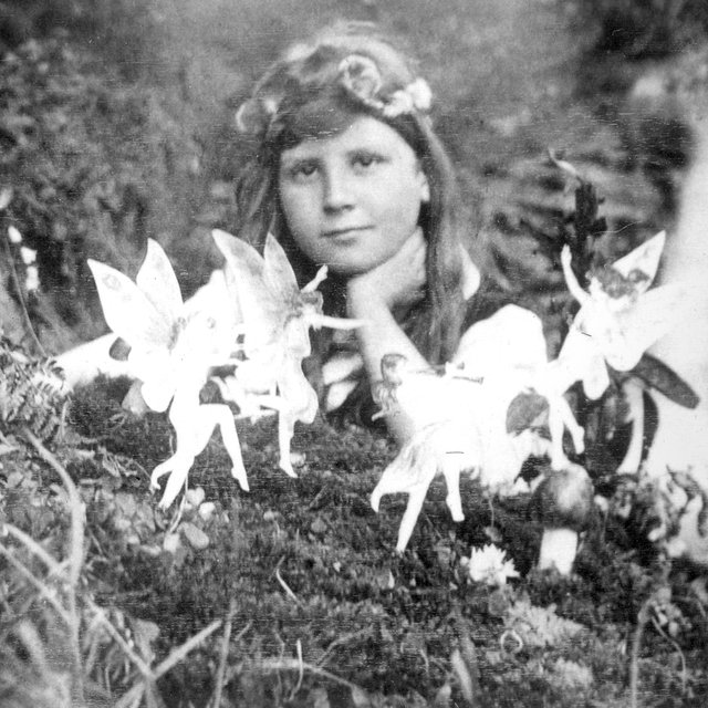 Как сфотографировать фею: история девочек, которые обманули Артура Конан Дойла