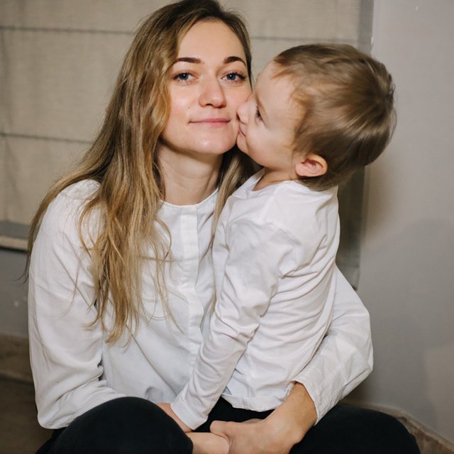 «Нет никакой связи между материнством и феминизмом». Правила воспитания соосновательницы Readymag Дианы Касай