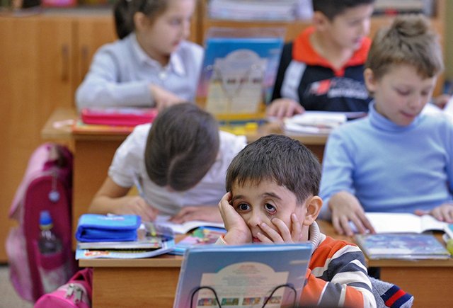 «Ребёнка, который не говорит на русском, сразу считают тупым»