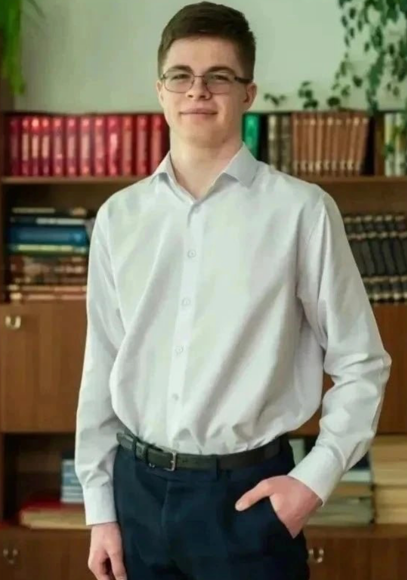 выпускник, набравший 400 баллов на ЕГЭ