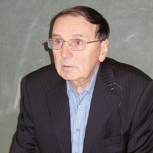 Есть все мы, а есть Андрей Зализняк: история жизни великого русского лингвиста