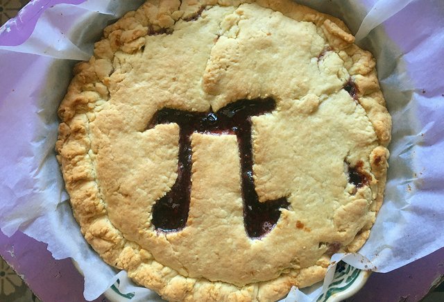 Пи — это пирог: необычный рецепт выпечки ко Дню математики