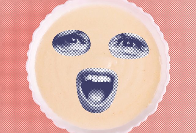 Учительница постоянно орет на дочку-второклассницу, заставляет есть невкусную еду в столовой. Что делать?