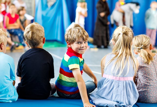 В московском детском саду выпускные проводят без родителей — из-за пандемии. Это законно?