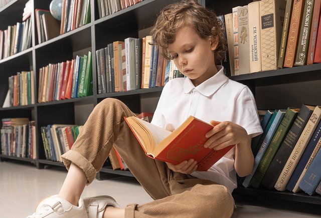 «Лёва занимается семь дней в неделю без каникул»: бывшая учительница — о том, почему она не отдала сына в школу