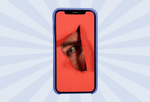 Мне нравится коллега: нормально ли тайно изучать его соцсети? Отвечает Уставший Миллениал