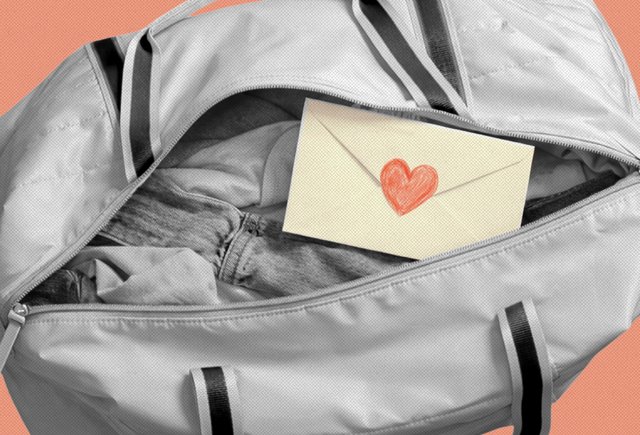 Дочке 15 лет, влюбилась в парня и хочет переехать к нему в другой город. Что с ней делать?